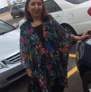 Meet your Posher, Sanaa